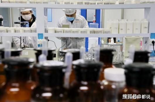 金山這家企業(yè)捐贈消毒產(chǎn)品直送武漢方艙